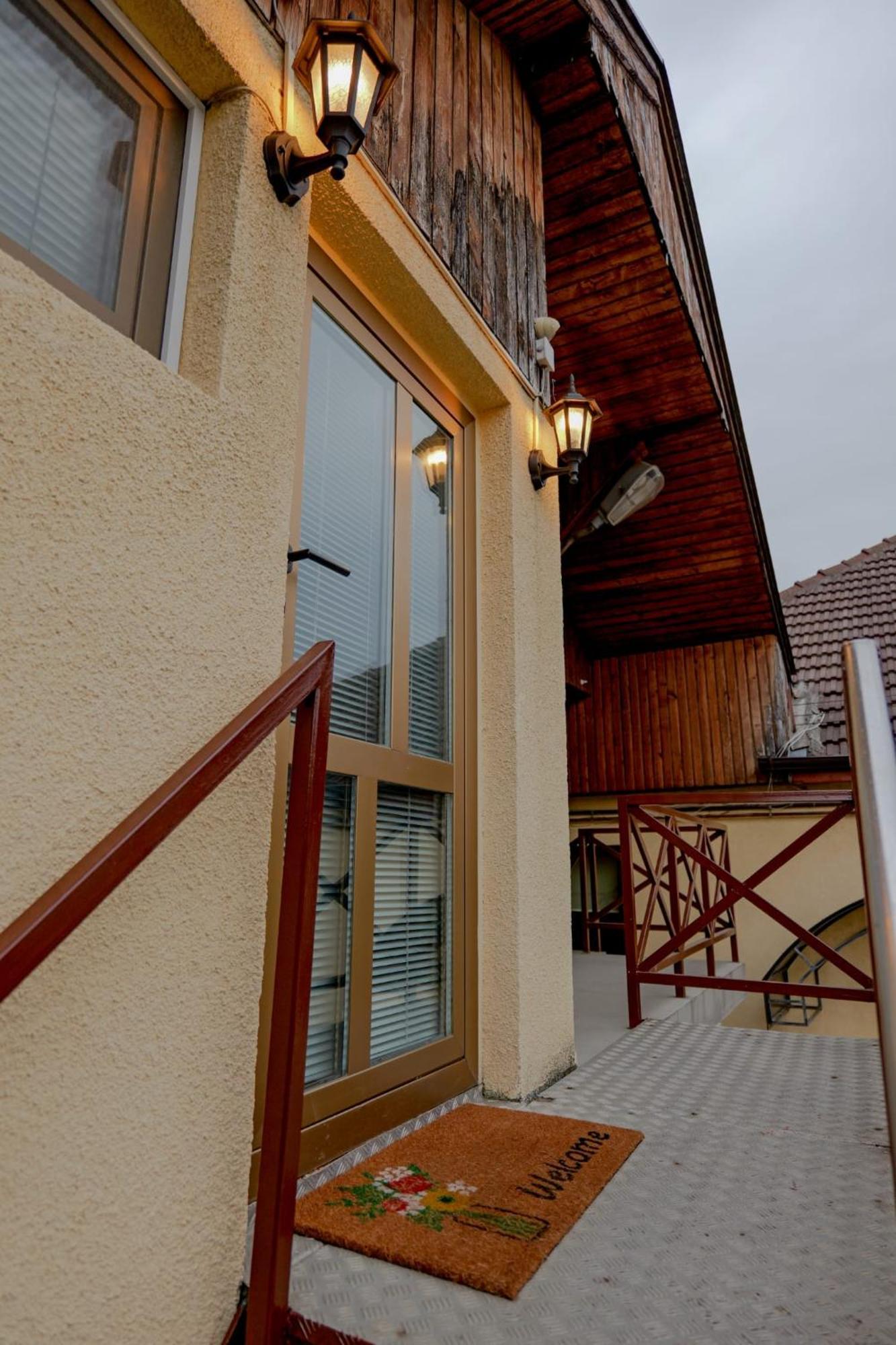 Transylvanian Hideaway Apartment 시비우 외부 사진
